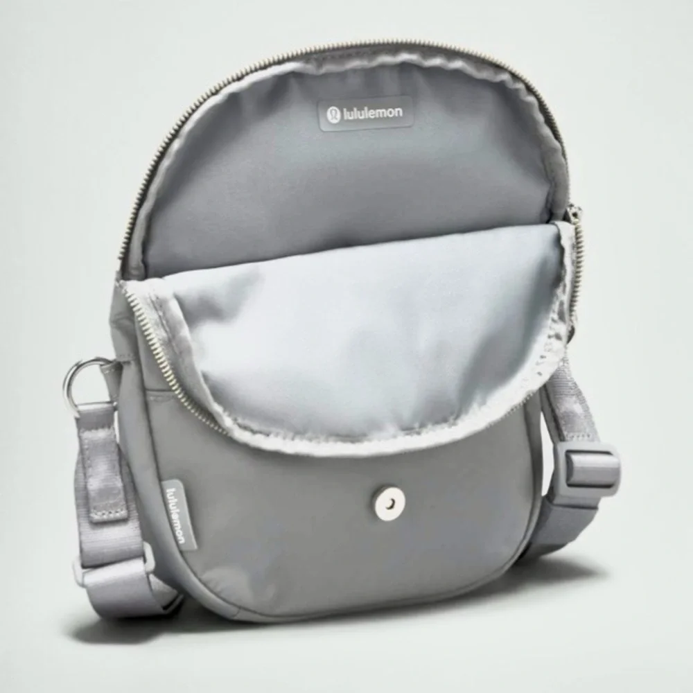 Lululemon All Night Festival Bag *Micro - Picture 3 of 9